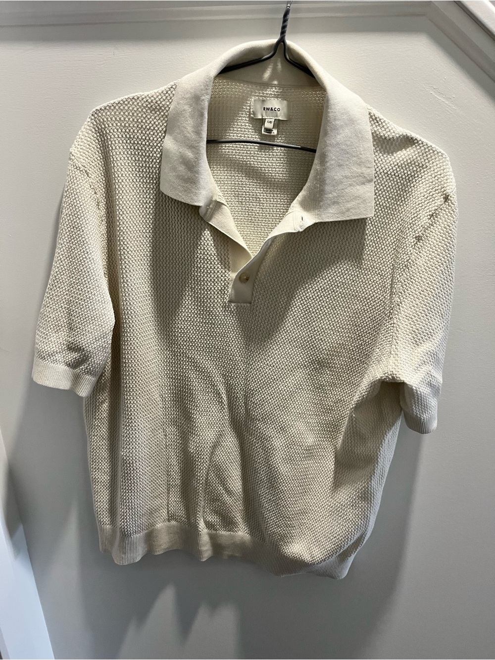 RW&CO. Men's Cream V‑Neck Knit Polo Sweater